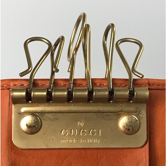 GUCCI Signature 6-Key Holder Card Case ๐งก๐ฅ - Picture 12 of 17